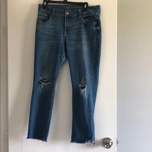 Old navy boyfriend straight jean size 10 regular